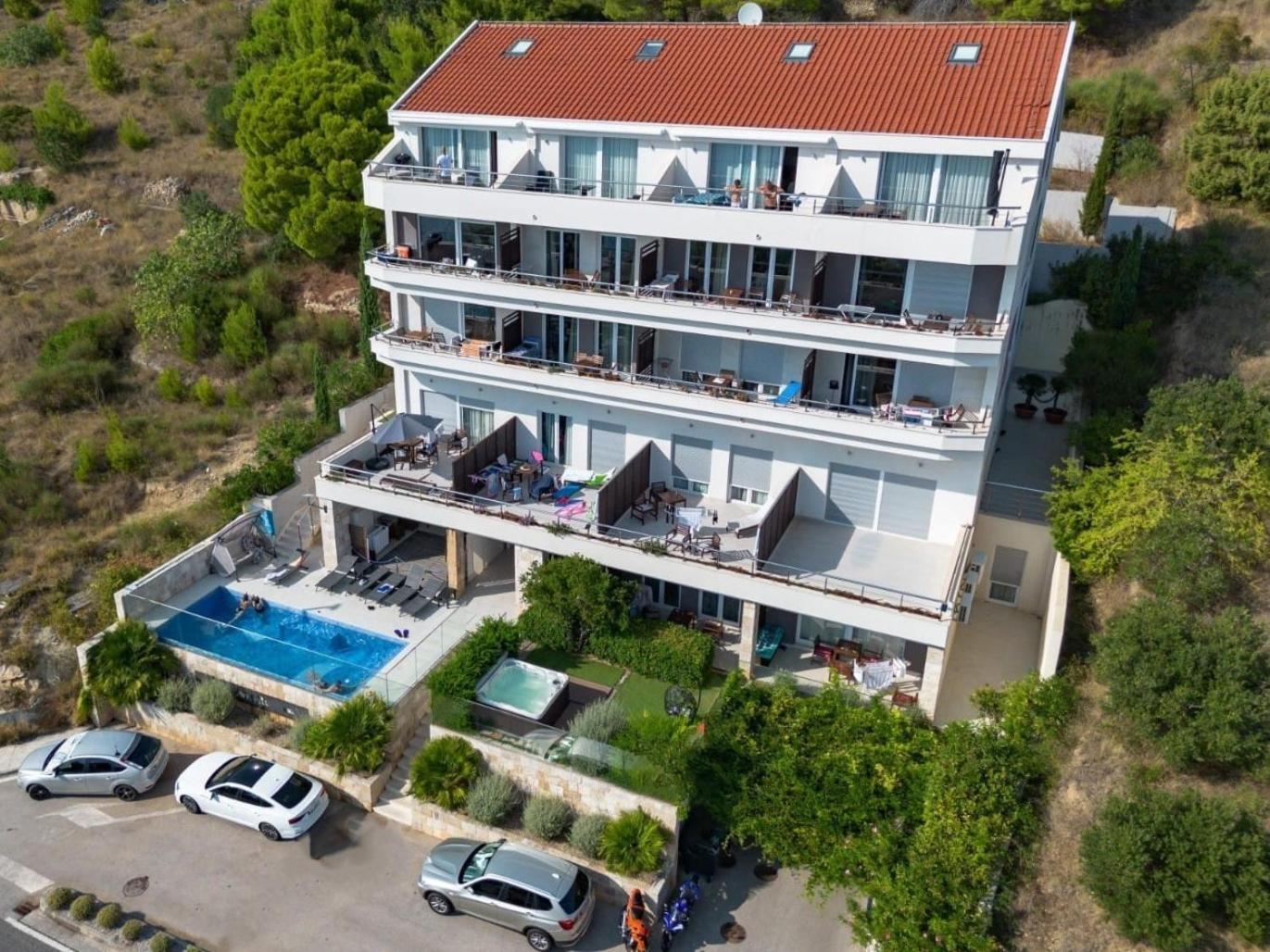 Villa Jolara With Heated Pool Мимице Экстерьер фото